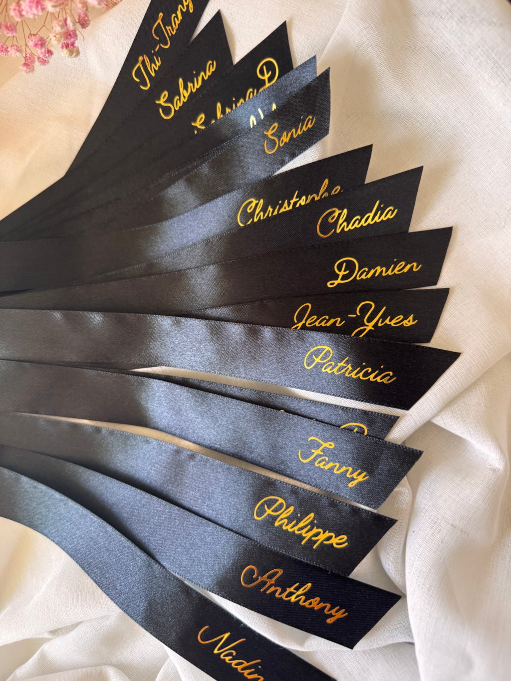 Ruban Satin Personnalisé Marque-Place – Mariage & Événement